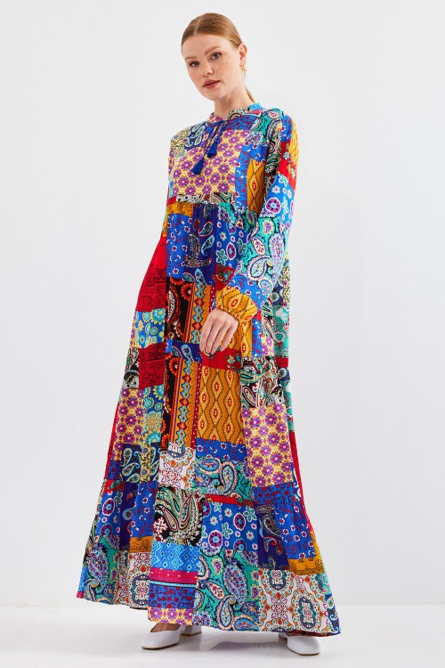 Merterium 1627 Yaka Bağcıklı Tesettür Elbise - Çok Renkli