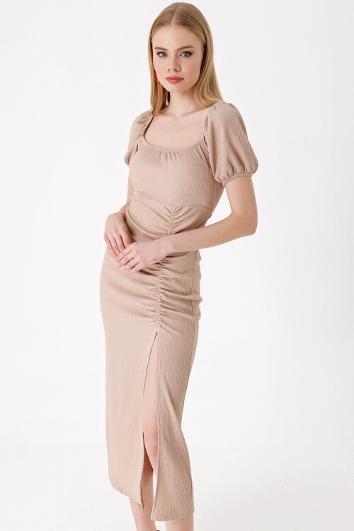 Merterium 2396 Yırtmaçlı Yazlık Örme Elbise - Bisküvi