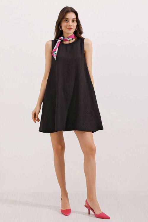 Merterium 2444 Detaylı Mini Keten Elbise - Siyah