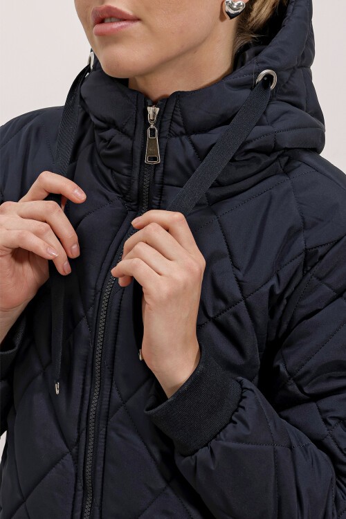 Merterium 5138 Kapitone Uzun Şişme Mont - Lacivert