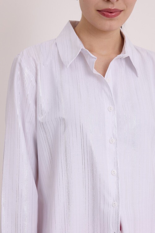 Merterium Kadın Beyaz Gümüş Varak Desenli Gömlek 20253