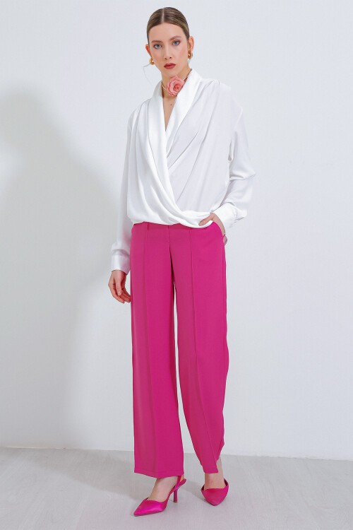 Merterium Kadın Beyaz Kruvaze Yaka Dökümlü Saten Bluz 0492