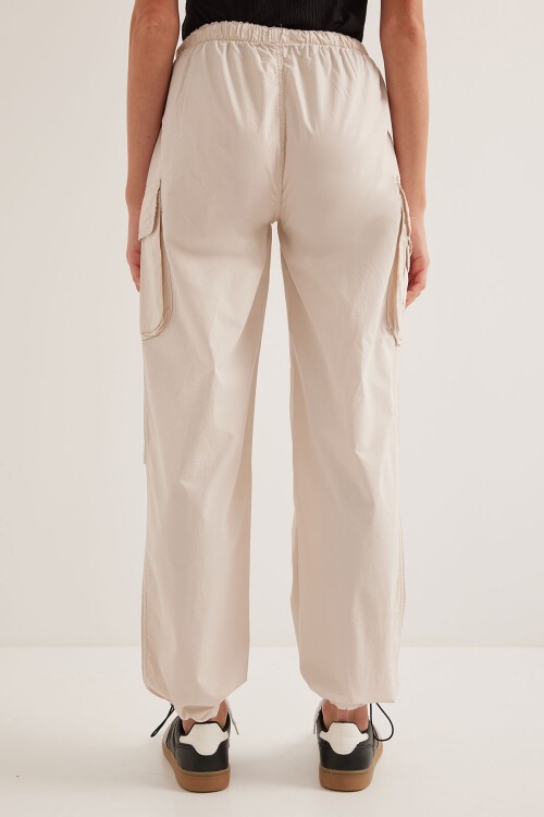 Merterium Kadın Krem Cep Detaylı Kargo Pantolon 6655