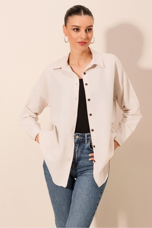 Merterium Kadın Krem Düz Oversize Uzun Basic Gömlek 3900
