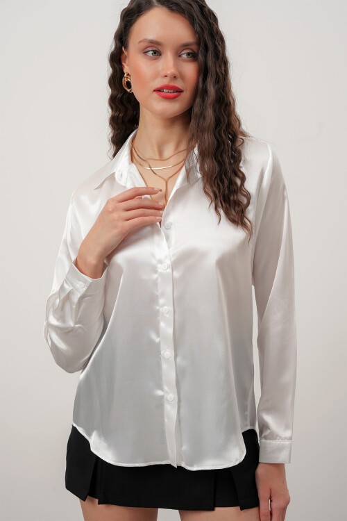 Merterium Kadın Saten Gömlek Geniş Beden Aralığı - Beyaz