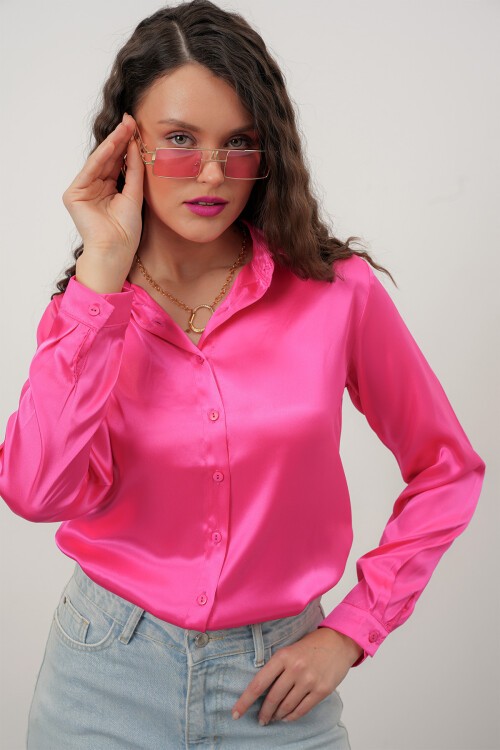 Merterium Kadın Saten Gömlek Geniş Beden Aralığı - Fuşya