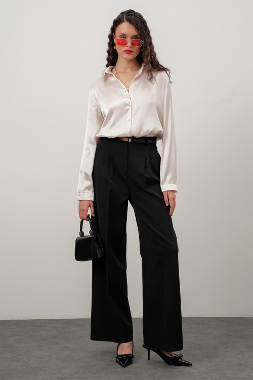 Merterium Kadın Saten Gömlek Geniş Beden Aralığı - Krem