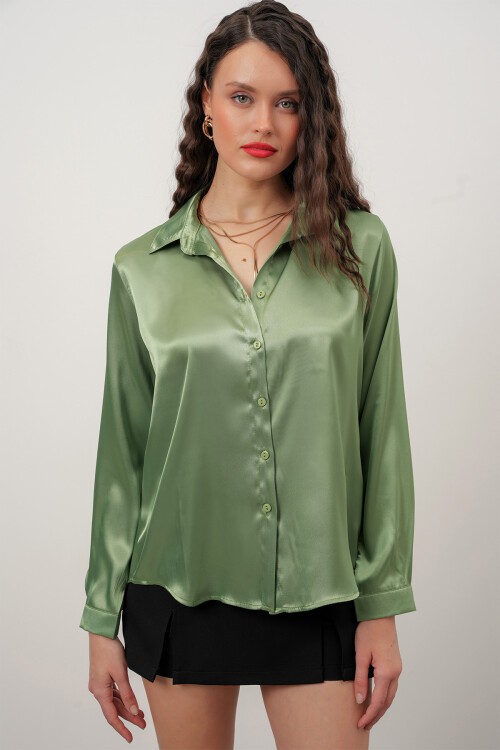Merterium Kadın Saten Gömlek Geniş Beden Aralığı - Y.Yeşil