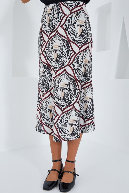 Merterium Kadın Siyah Kırmızı Desenli Saten Etek 15806