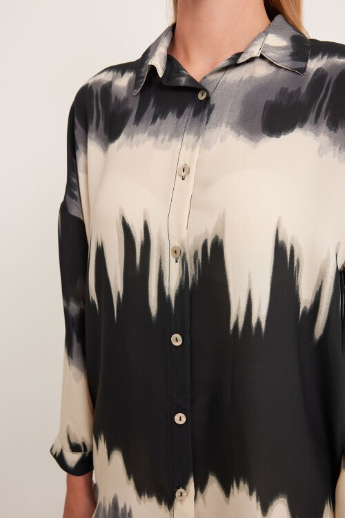 Merterium Kadın Turuncu Siyah Desenli Oversize Gömlek 5923