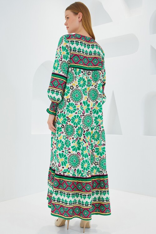 Merterium Kadın Yeşil Kırmızı Desenli Uzun Viskon Elbise 1947