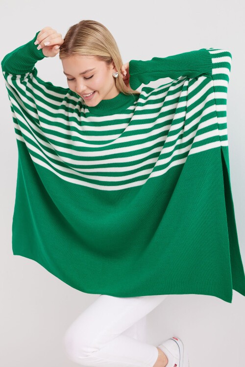 Merterium 15783 Yırtmaçlı Panço Kazak - F. Yeşil