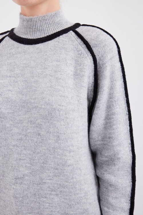 Merterium 15879 Çizgili Oversize Triko Kazak - Gri