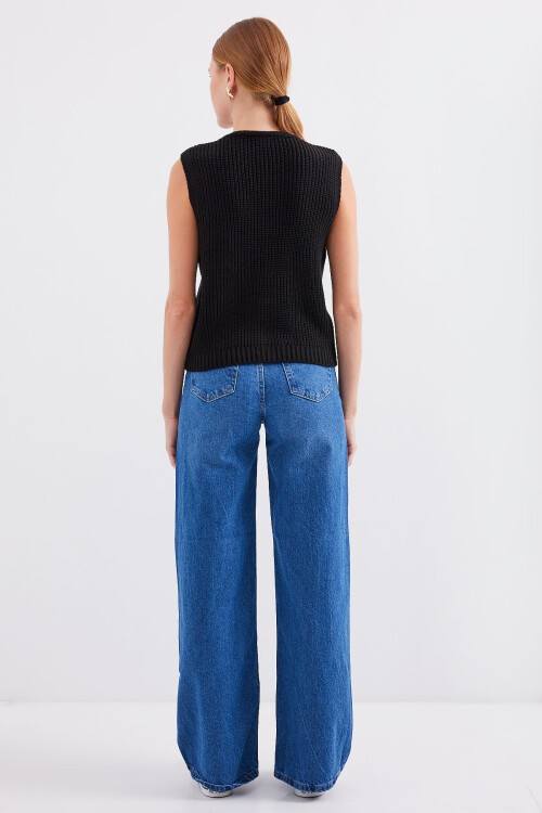 Merterium 15881 Düğmeli Kısa Triko Yelek - Siyah