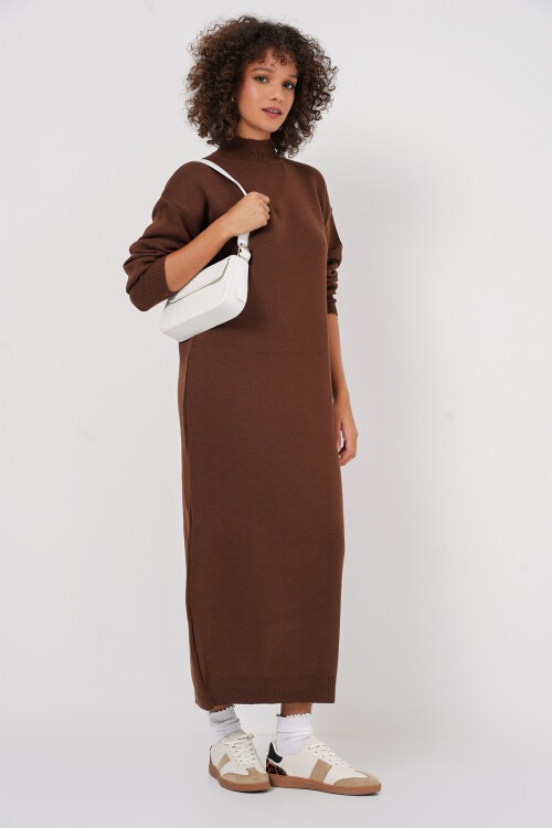 Merterium 15890 Uzun Triko Elbise - Kahverengi