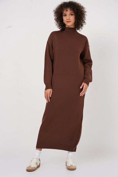 Merterium 15890 Uzun Triko Elbise - Kahverengi
