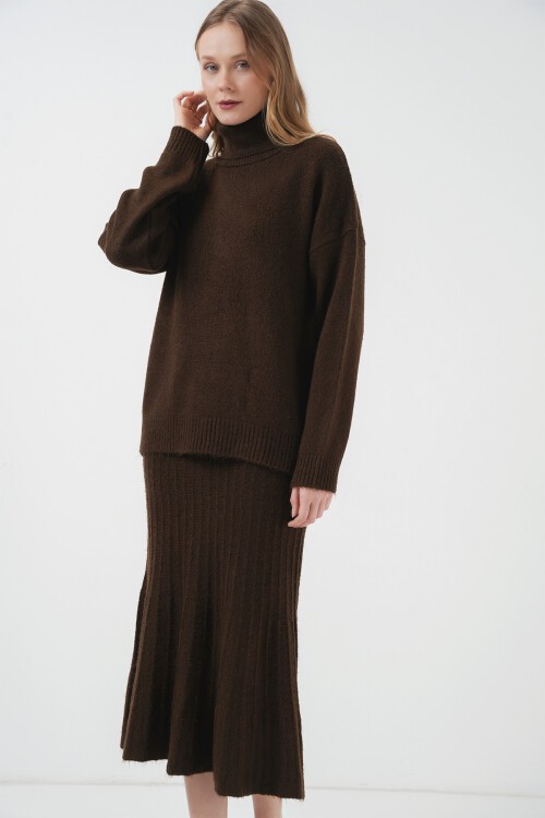 Merterium 15892 Kazak Etek Triko İkili Takım - Kahverengi