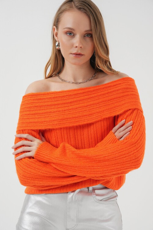Merterium 15908 Kadın Açık Omuz Oversize Triko Kazak - Turuncu