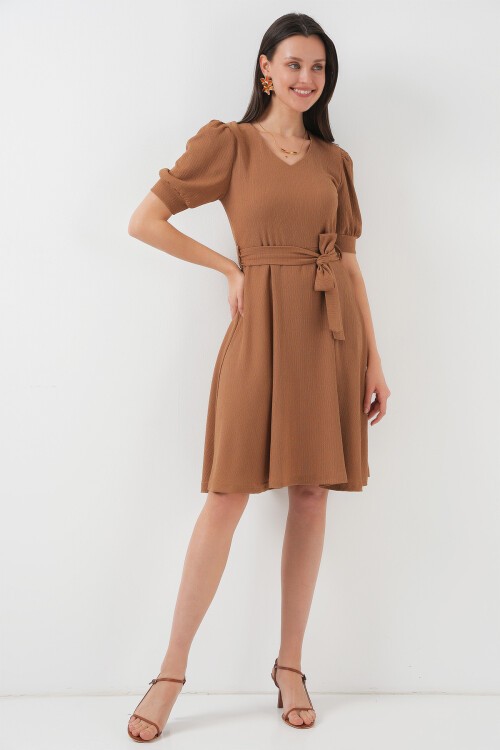 Merterium 2370 Kuşaklı Örme Elbise - Bisküvi