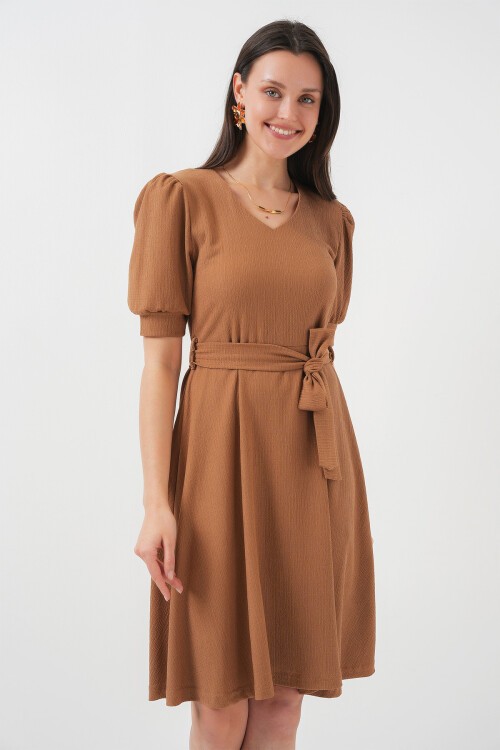 Merterium 2370 Kuşaklı Örme Elbise - Bisküvi