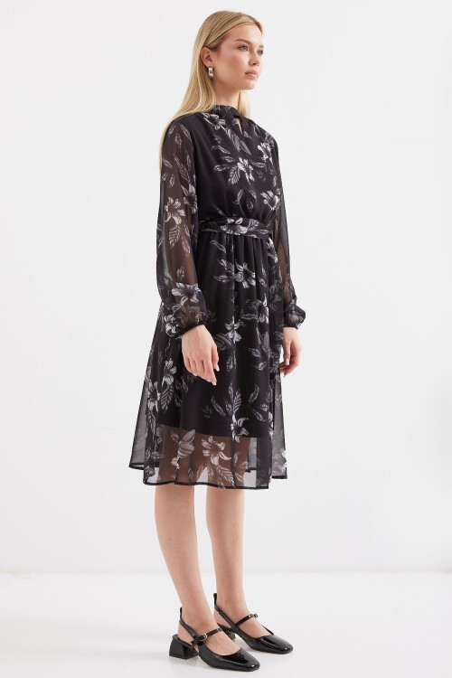 Merterium 2459 Astarlı Desenli Tül Elbise - Siyah