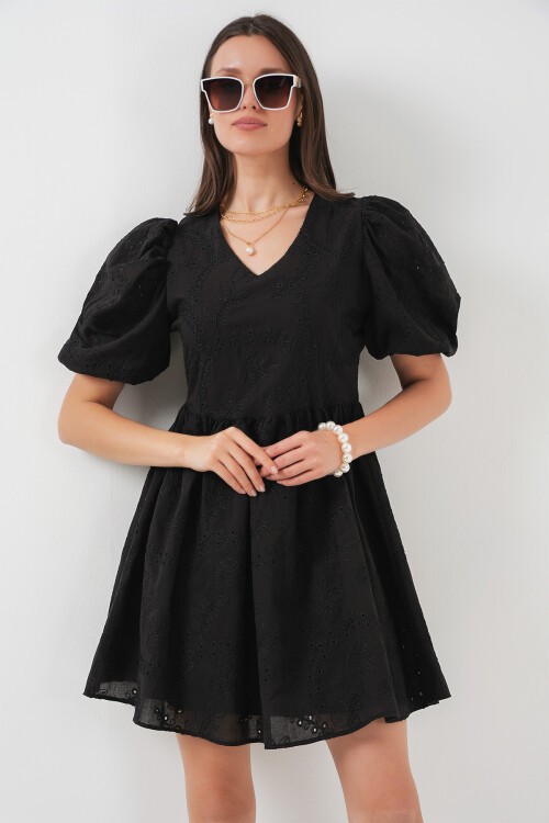 Merterium 2529 Fistolu Kısa Elbise - Siyah