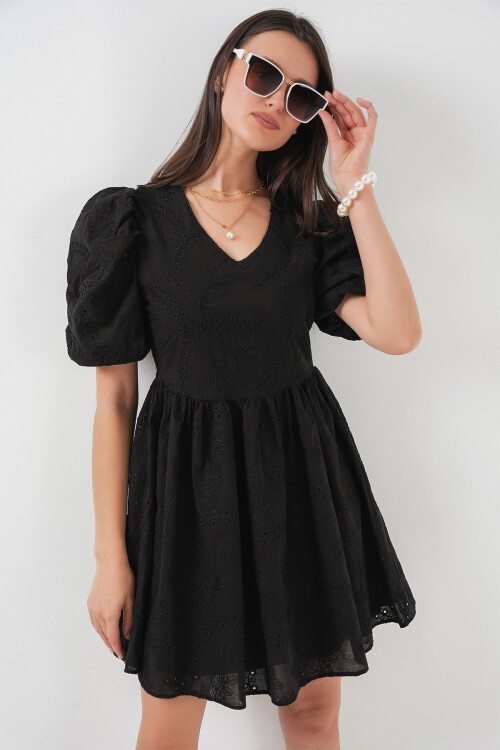 Merterium 2529 Fistolu Kısa Elbise - Siyah