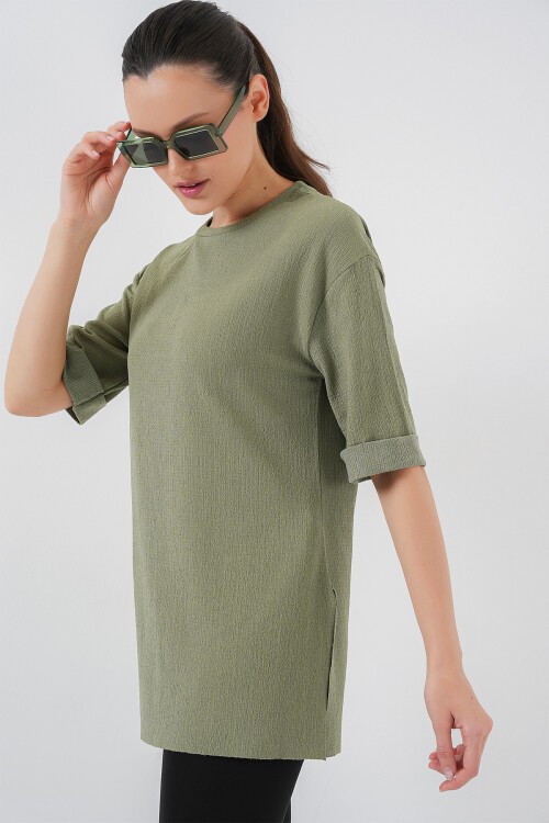 Merterium 4332 Yanı Yırtmaçlı Örme Tişört - Çağla