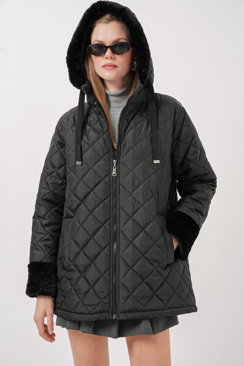 Merterium 5197 Kapüşonlu Kapitone Mont - Siyah