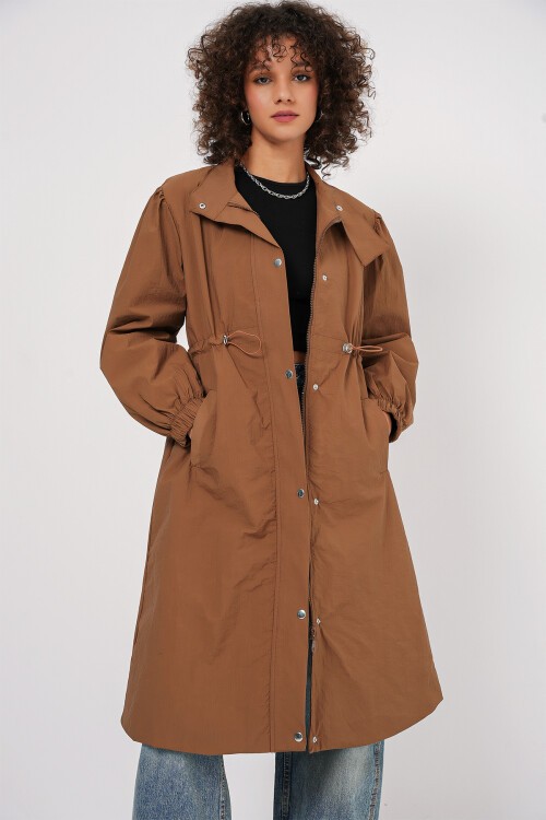 Merterium 5939 Astarlı Uzun Trençkot - Taba