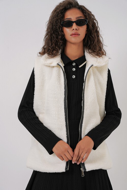 Merterium 6793 Peluş Yelek - Beyaz