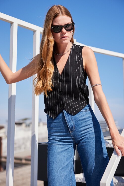 Merterium 6794 Çizgili Dokuma Yelek - Siyah