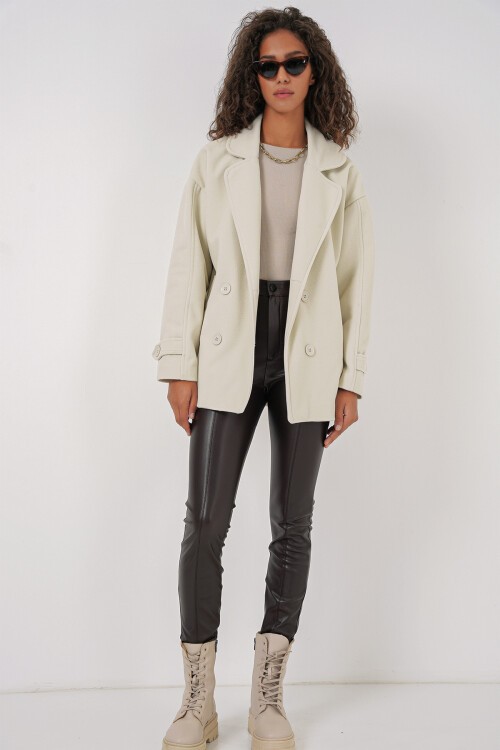 Merterium 9143 Kadın Kruvaze Yaka Kaşe Kaban - Krem