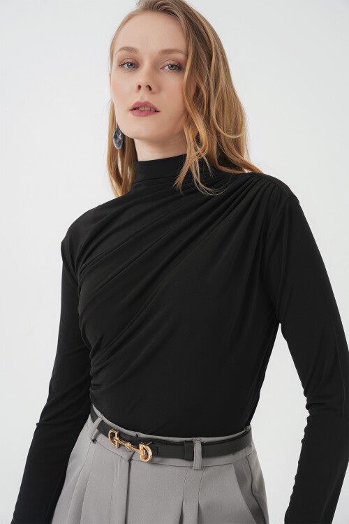 Merterium 925 Büzgü Detaylı Sandy Bluz - Siyah