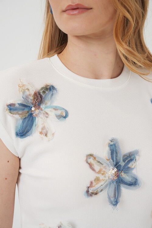 Merterium 930 Kısa Kol Desenli Crop Bluz - Beyaz