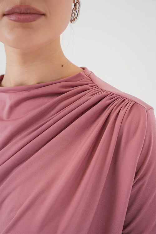 Merterium Büzgü Detaylı Kısa Kol Sandy Bluz 945 - Gül Kurusu