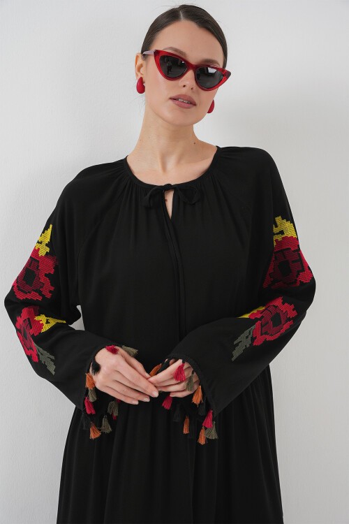 Merterium Nakışlı Uzun Elbise 2534 - Siyah