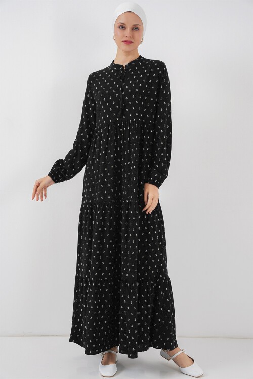 Merterium 1627 Yaka Bağcıklı Tesettür Elbise - Siyah