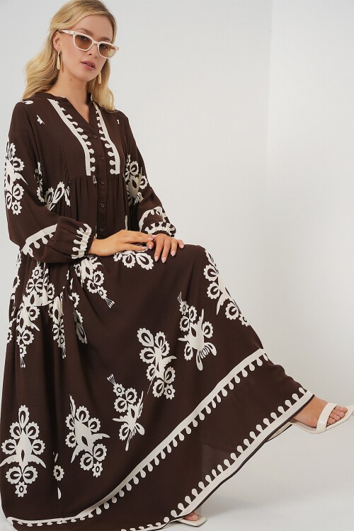 Merterium 2423 Otantik Desenli Tesettür Elbise - Koyu Kahve