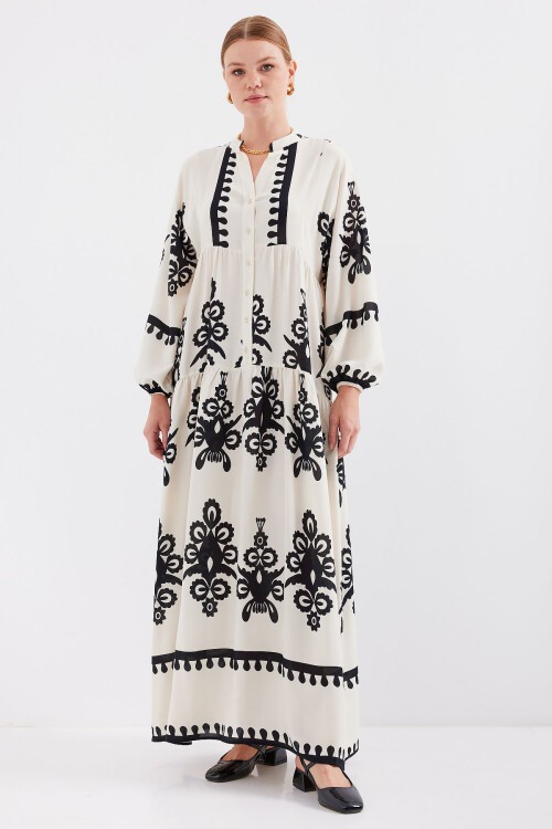 Merterium 2423 Otantik Desenli Tesettür Elbise - M. Krem