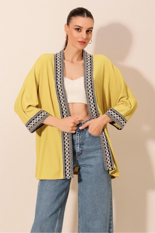 5866 Nakışlı Örme Kimono - A.Sarı