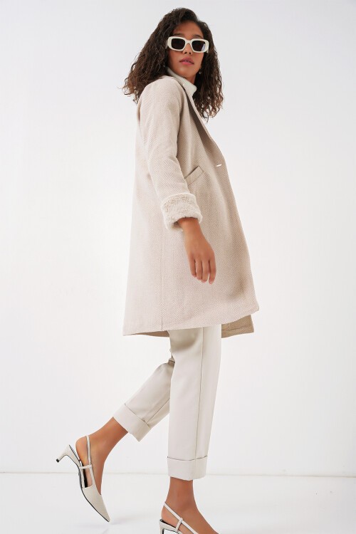 Merterium 9085 Balık Sırtı Kaşe Kaban - M. Krem