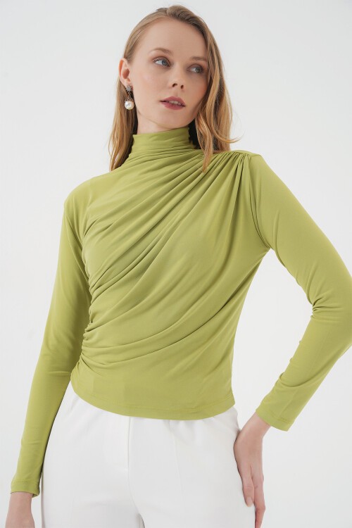 Merterium 925 Büzgü Detaylı Sandy Bluz - E.Yeşil