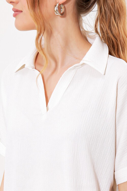 Kadın Beyaz Oversize Polo Yaka Örme Bluz 0486