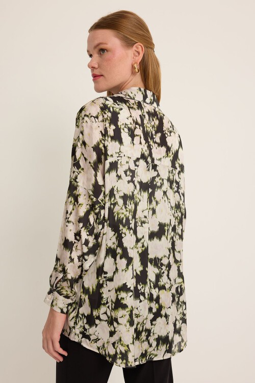 Merterium Kadın Yeşil Siyah Çiçek Desenli Oversize Saten Gömlek 3985