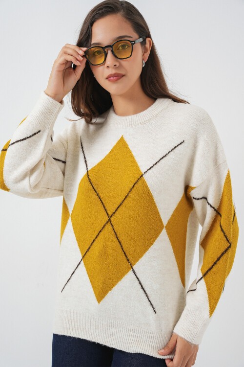 15895 Baklava Desenli Oversize Triko Kazak - A.Ekru