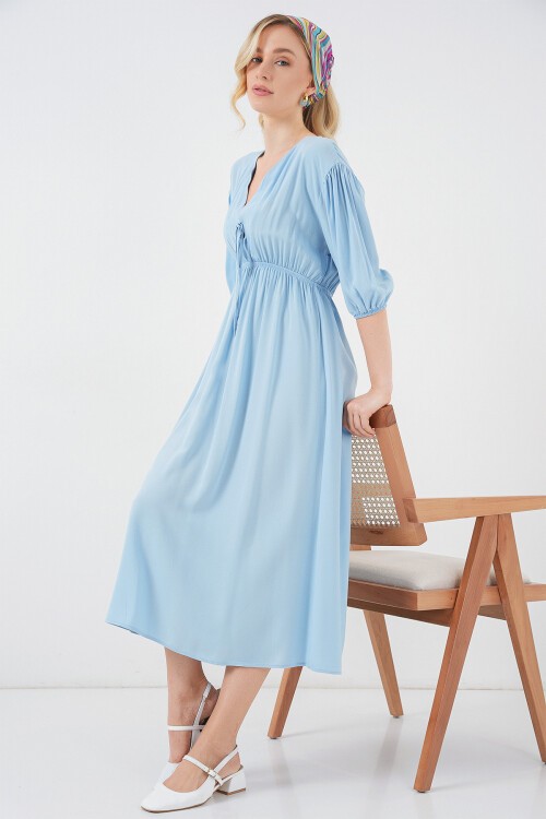 2570 Kadın Beli Büzgülü V Yaka Elbise - Mavi