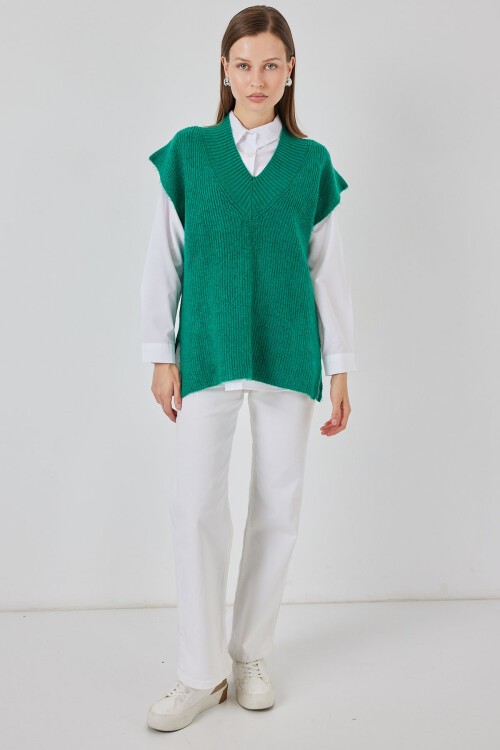 Kadın V Yaka Triko Süveter 15925 - Zümrüt Yeşili