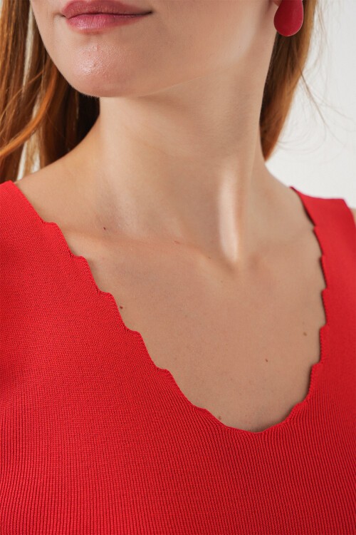 Kadın Zikzaklı V Yaka Bluz 15930 - Kırmızı