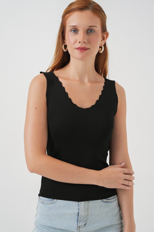 Kadın Zikzaklı V Yaka Bluz 15930 - Siyah